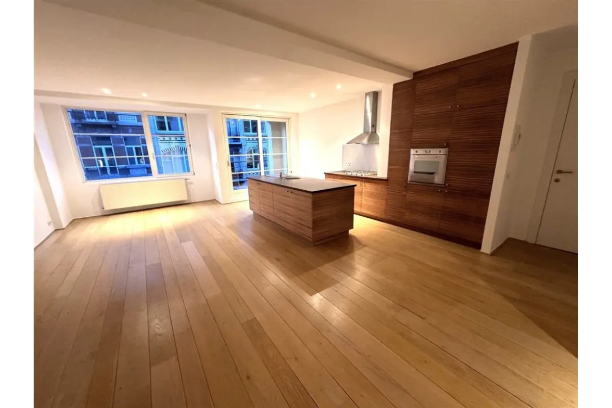 Appartement à louer à Ixelles 1050 2000.00€ 2 chambres 110.00m² - annonce 659046