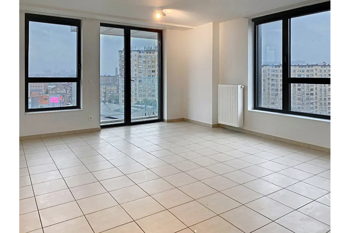 Appartement te  koop in Sint-Jans-Molenbeek 1080 225500.00€ 1 slaapkamers 63.00m² - Zoekertje 659015