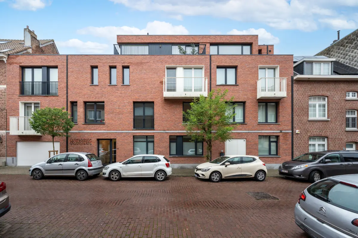 Appartement te  koop in Sint-Lambrechts-Woluwe 1200 949000.00€ 3 slaapkamers 160.00m² - Zoekertje 659173