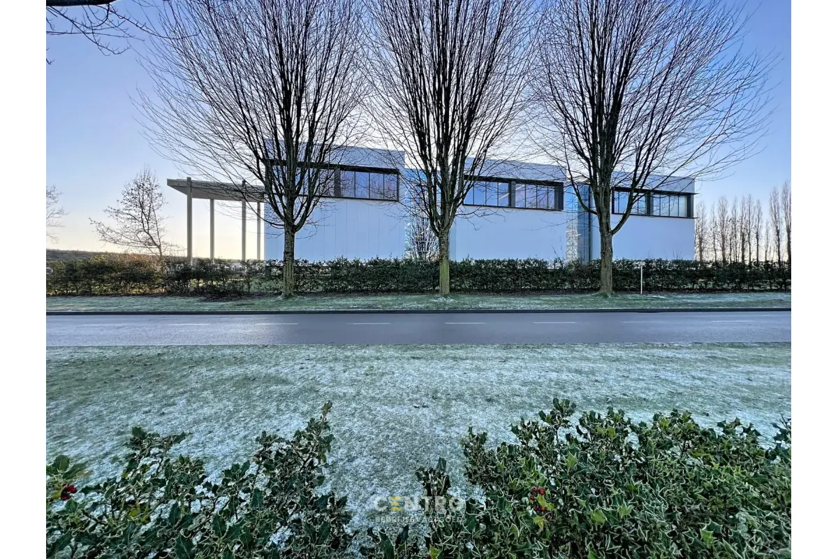 Handelszaak te  huur in Ieper 8900 0.00€  slaapkamers 66.43m² - Zoekertje 658968