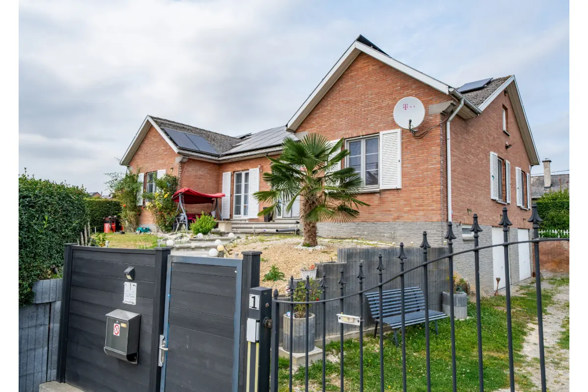 Villa à vendre à Rebecq 1430 490000.00€ 4 chambres 332.00m² - annonce 659280