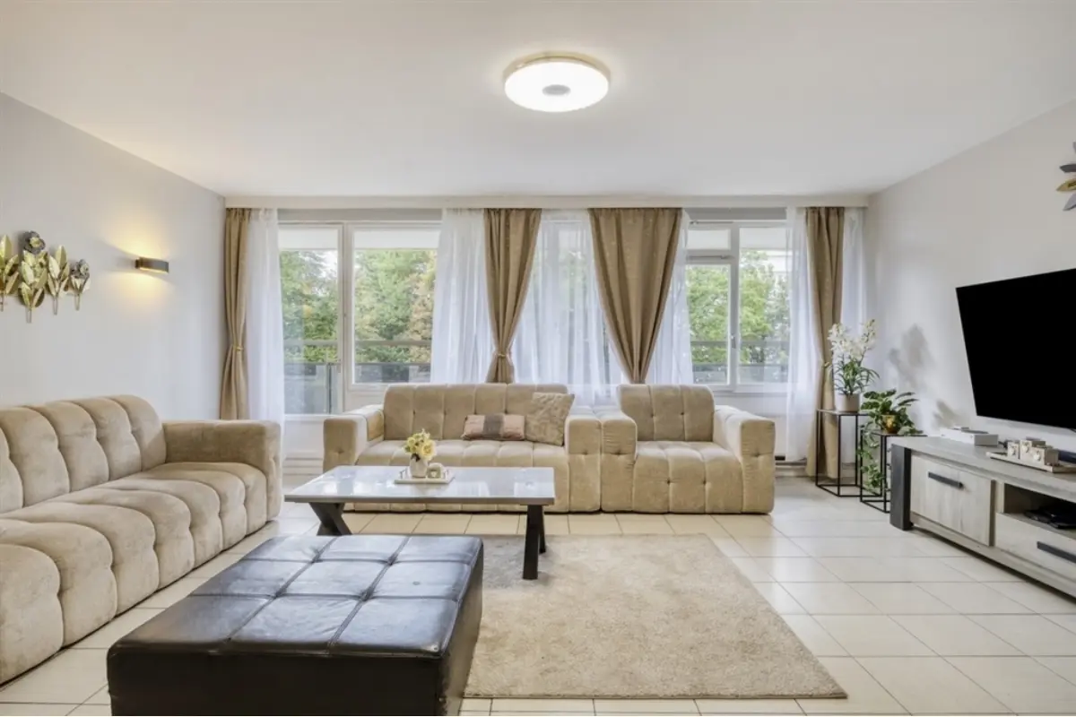 Appartement te  koop in Jette 1090 270000.00€ 3 slaapkamers 104.00m² - Zoekertje 658983