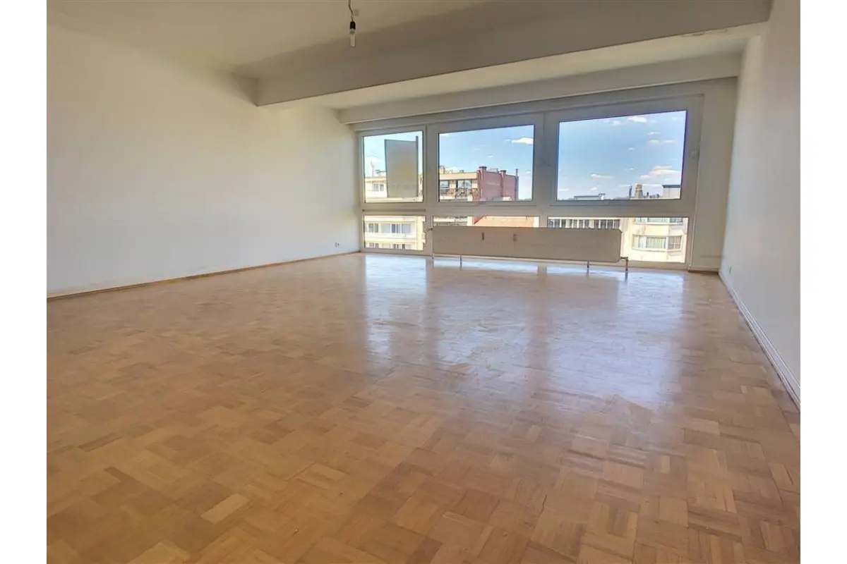 Appartement à louer à Woluwe-Saint-Lambert 1200 1700.00€ 3 chambres 120.00m² - annonce 659614