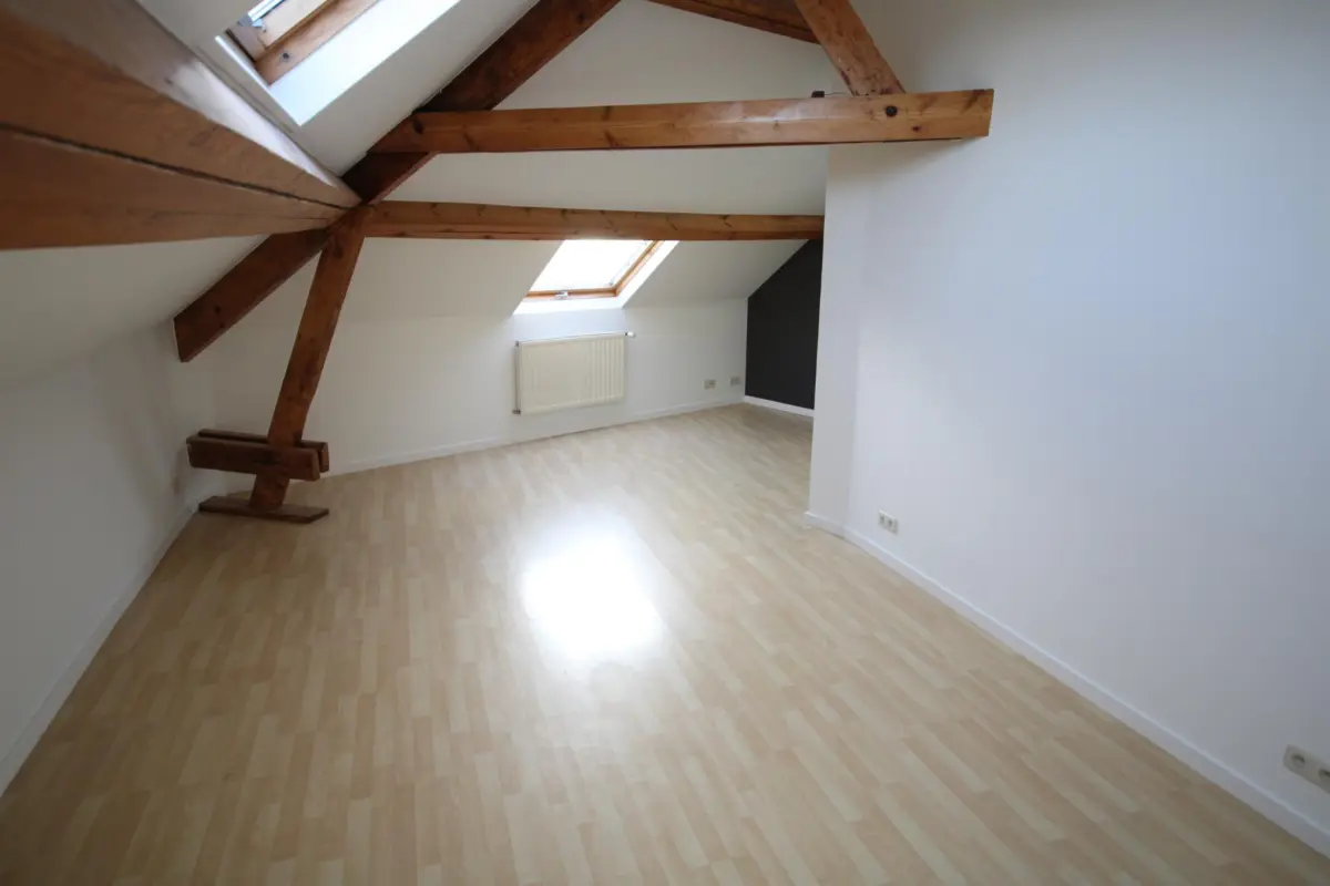 Appartement à louer à Molenbeek-Saint-Jean 1080 950.00€ 2 chambres 75.00m² - annonce 659095