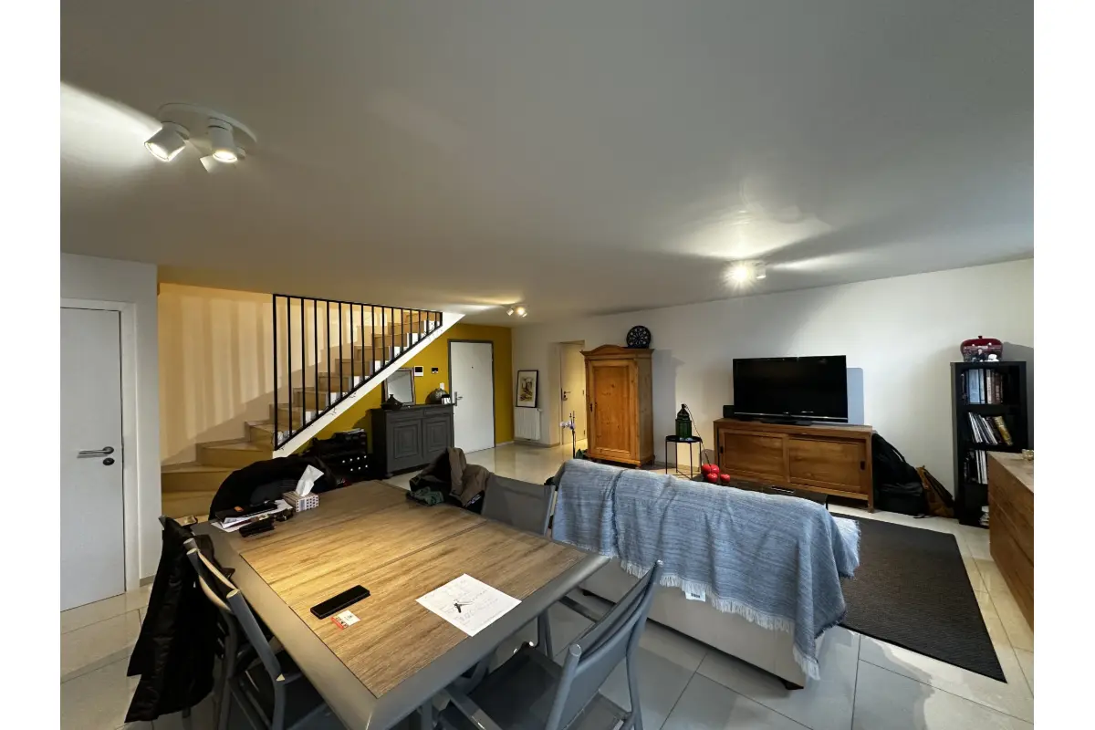 Duplex te  huur in Bassilly 7830 870.00€ 2 slaapkamers 100.00m² - Zoekertje 659389