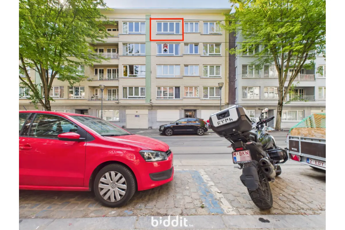 Appartement à vendre à Berchem-Sainte-Agathe 1082 85000.00€ 1 chambres m² - annonce 660670