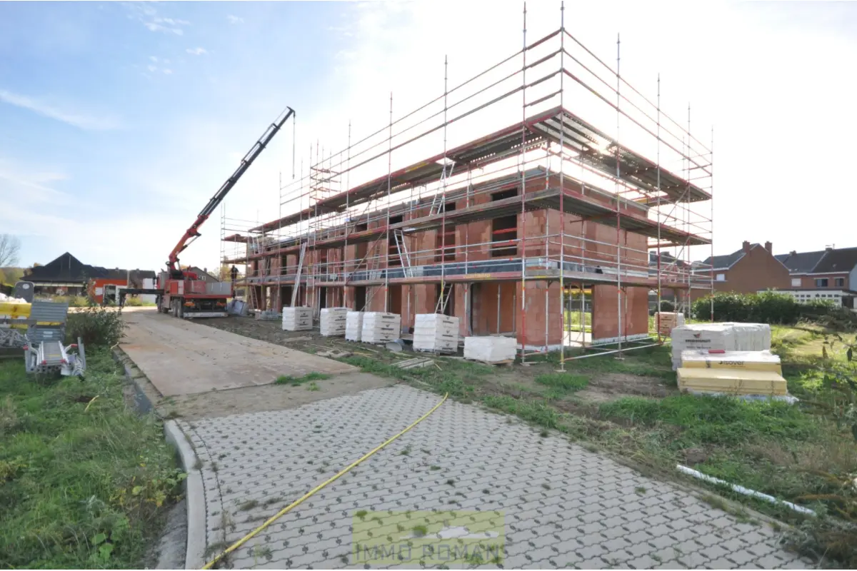 Appartementsgebouw te  koop in Ronse 9600 260600.00€ 3 slaapkamers 108.00m² - Zoekertje 660096