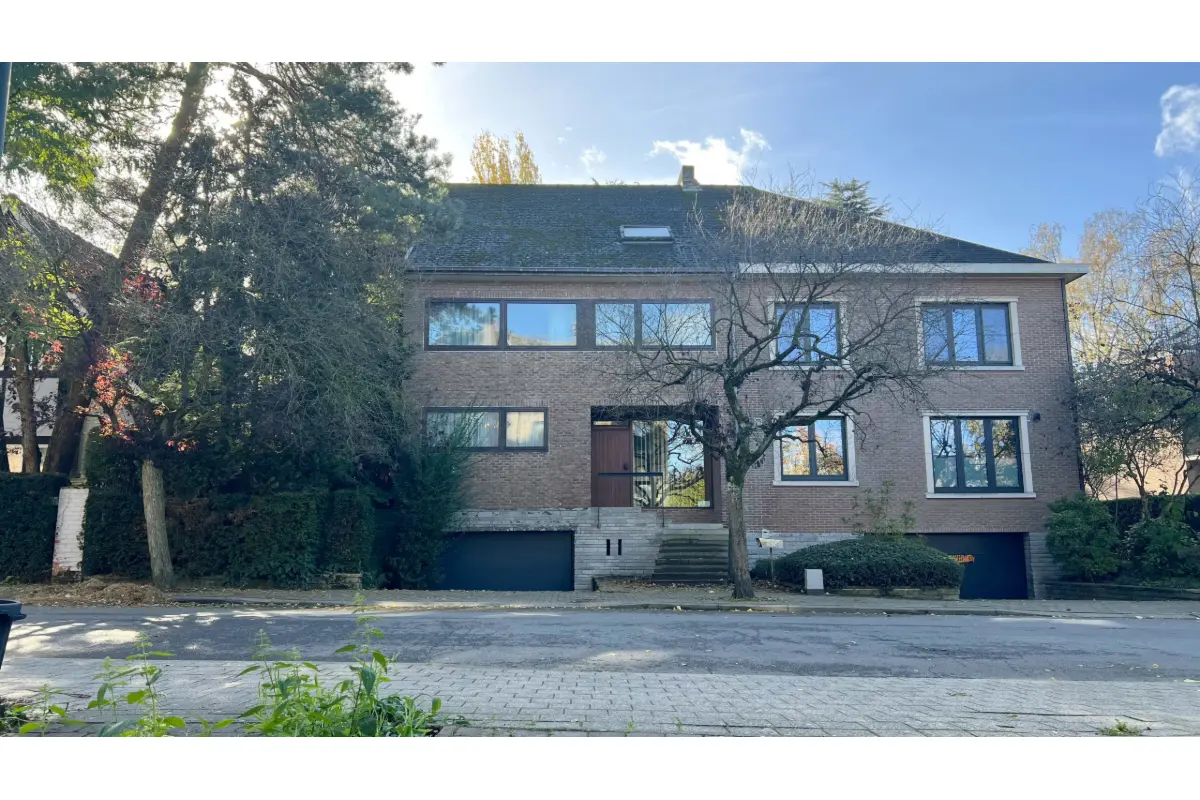 Huis te  in Sint-Pieters-Woluwe 1150 1020000.00€ 4 slaapkamers 383.00m² - Zoekertje 660739