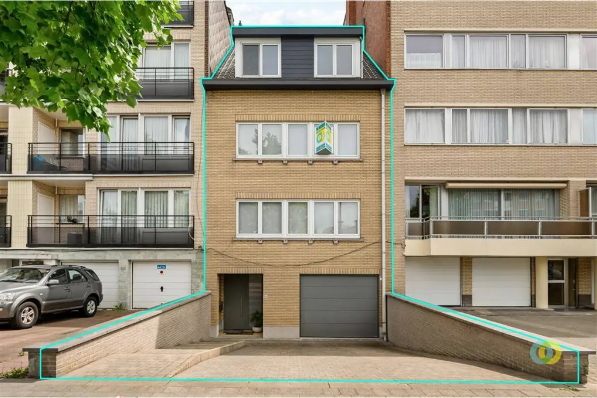 Appartementsgebouw te  koop in Neder-Over-Heembeek 1120 599000.00€ 5 slaapkamers 247.00m² - Zoekertje 660530