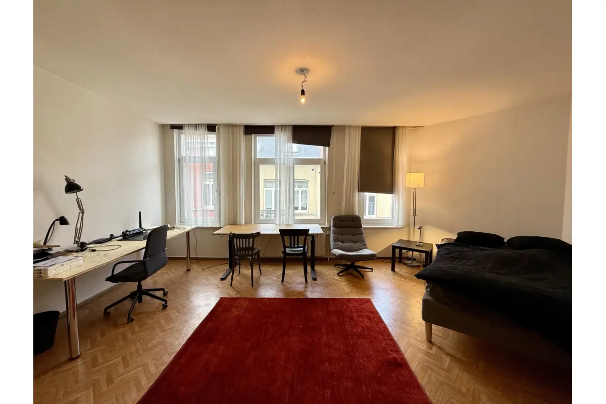 Studio te  huur in Elsene 1050 840.00€ 1 slaapkamers 44.00m² - Zoekertje 660706