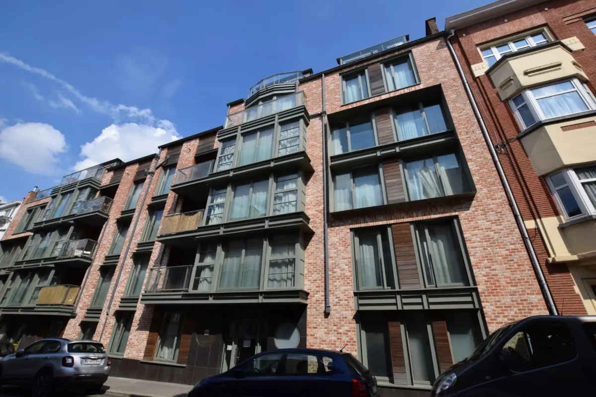 Appartement te  in Etterbeek 1040 1300.00€ 1 slaapkamers 64.00m² - Zoekertje 661561