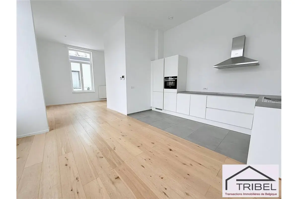 Appartement te  huur in Ukkel 1180 1550.00€ 2 slaapkamers 115.00m² - Zoekertje 661209
