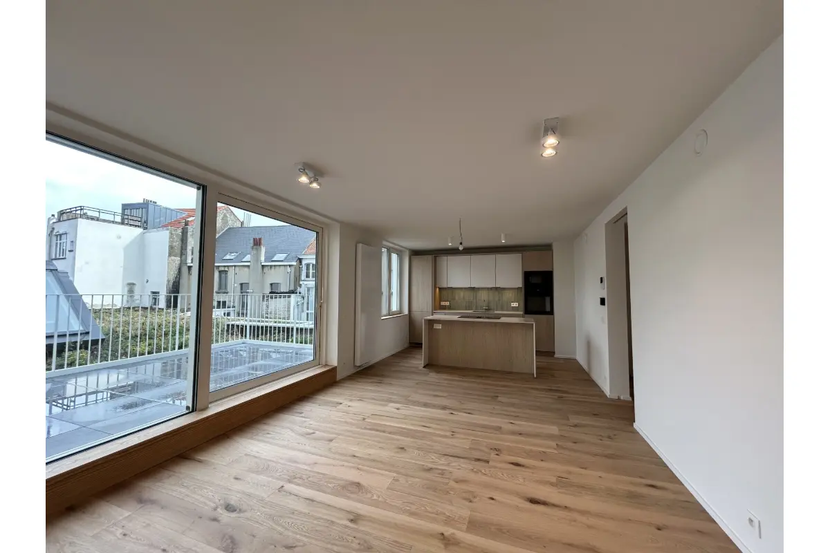 Duplex te  huur in Elsene 1050 2450.00€ 4 slaapkamers 130.00m² - Zoekertje 661782