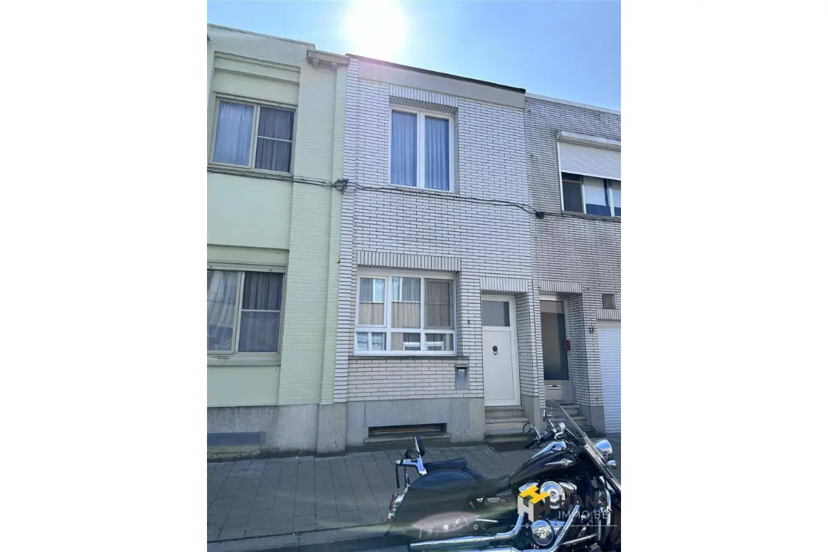 Huis te  huur in Deurne 2100 1150.00€ 2 slaapkamers 91.00m² - Zoekertje 661247