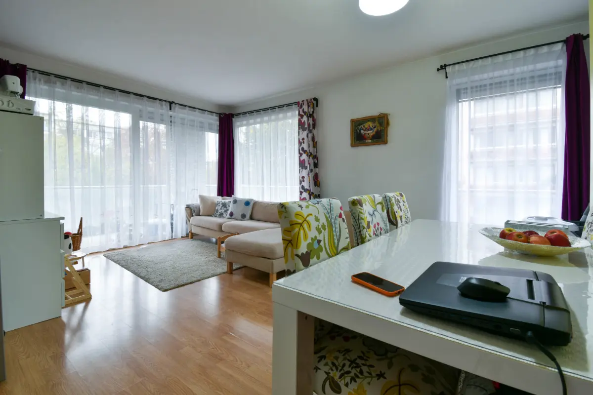 Appartement te  koop in Sint-Jans-Molenbeek 1080 165000.00€ 1 slaapkamers 56.00m² - Zoekertje 661808