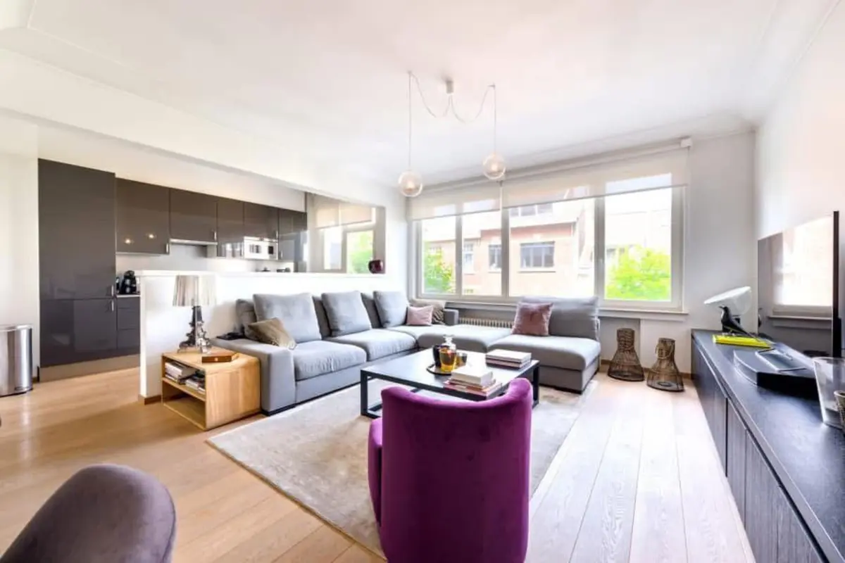 Appartement te  huur in Ukkel 1180 1700.00€ 2 slaapkamers 97.00m² - Zoekertje 661564