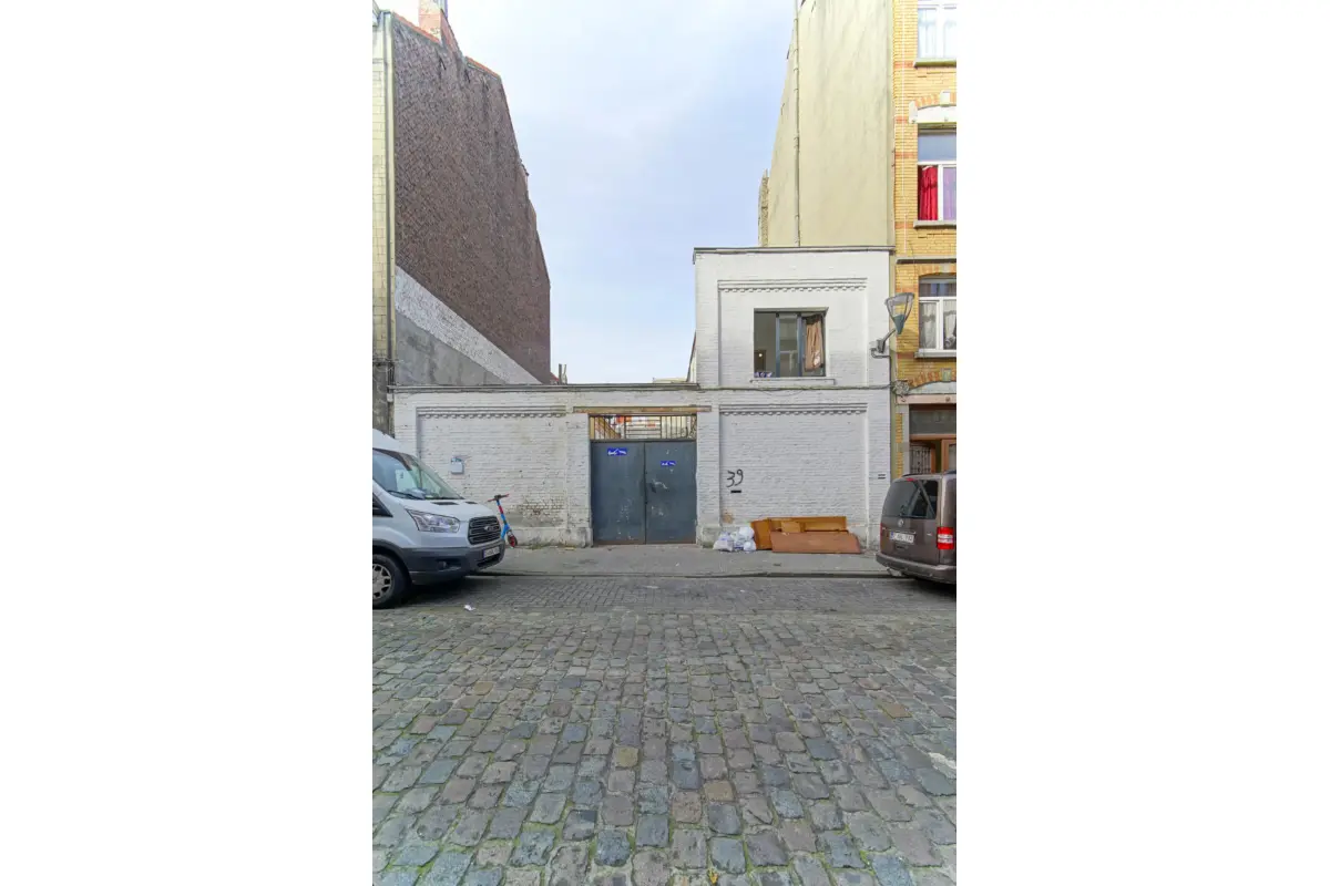 Immeuble mixte à vendre à Molenbeek-Saint-Jean 1080 475000.00€ 2 chambres 360.00m² - annonce 661789