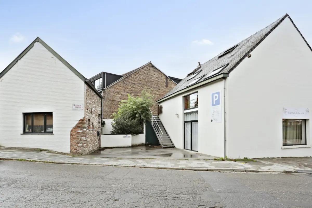 Autre à vendre à Rhode-Saint-Genese 1640 553000.00€ 3 chambres 200.00m² - annonce 662339