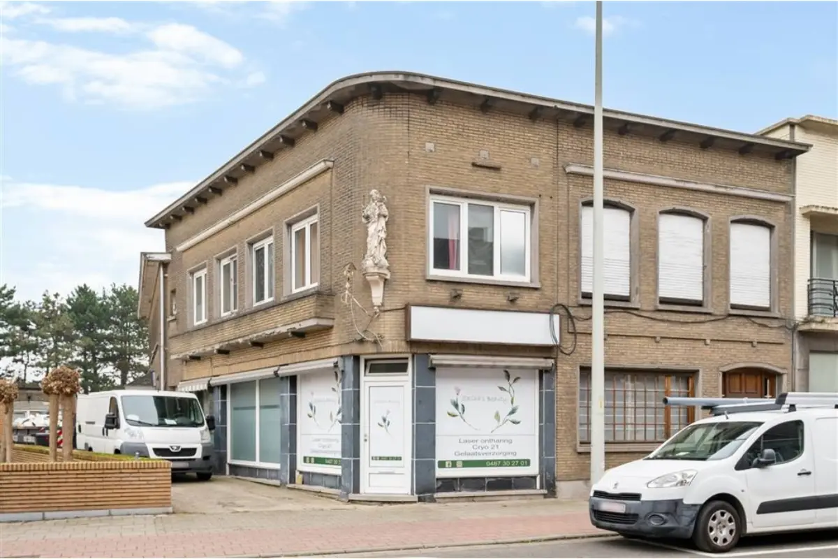 Appartementsgebouw te  koop in Lier 2500 375000.00€ 6 slaapkamers 201.00m² - Zoekertje 662588