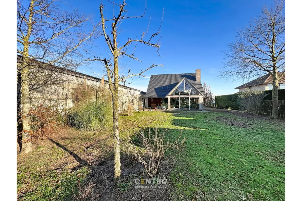 Commerce à vendre à Roulers 8800 0.00€ 4 chambres 766.00m² - annonce 662072