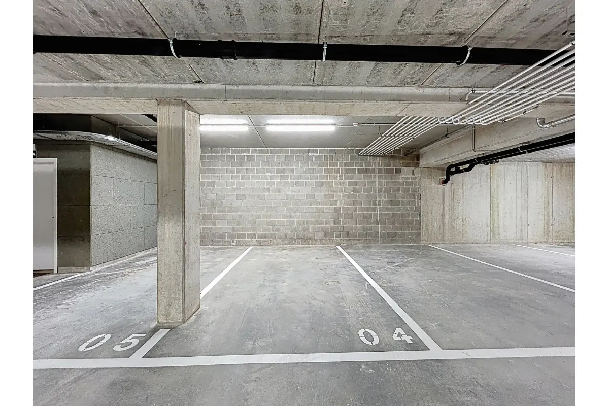 Parking & garage te  koop in Lasne 1380 33000.00€  slaapkamers m² - Zoekertje 662838