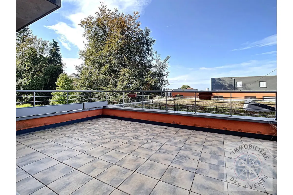 Appartement te  huur in Ukkel 1180 1700.00€ 3 slaapkamers 120.00m² - Zoekertje 662191