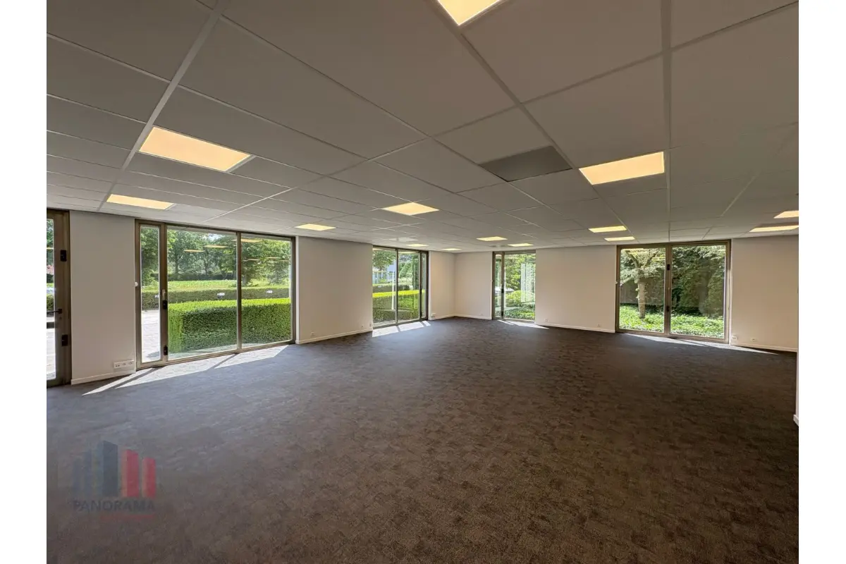 Handelszaak te  huur in Sint-Martens-Latem 9830 1552.00€  slaapkamers 149.00m² - Zoekertje 662112