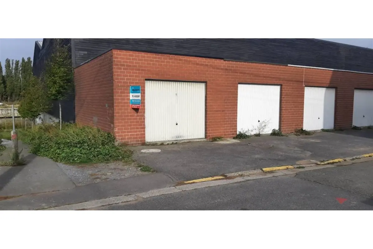 Parking & garage te  koop in Harelbeke 8530 29000.00€  slaapkamers m² - Zoekertje 663272
