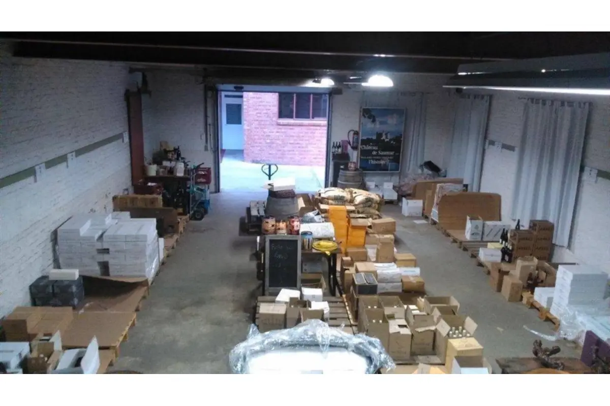 Handelszaak te  huur in Ronse 9600 350.00€  slaapkamers m² - Zoekertje 663280