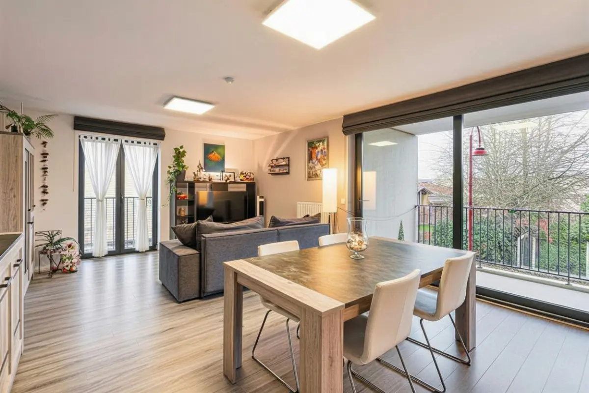 Appartement te  koop in Dilbeek 1700 325000.00€ 2 slaapkamers 92.00m² - Zoekertje 663398