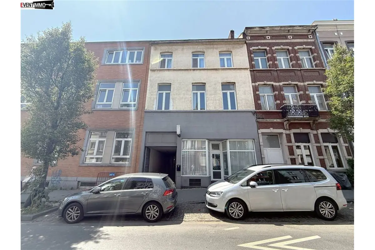 Appartementsgebouw te  koop in Sint-Jans-Molenbeek 1080 545000.00€ 4 slaapkamers 500.00m² - Zoekertje 664179