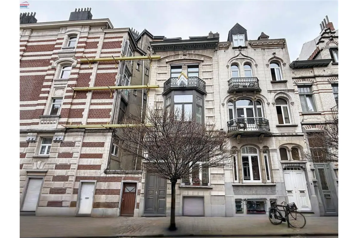 Handelszaak te  in Schaarbeek 1030 649000.00€ 4 slaapkamers 200.00m² - Zoekertje 664071