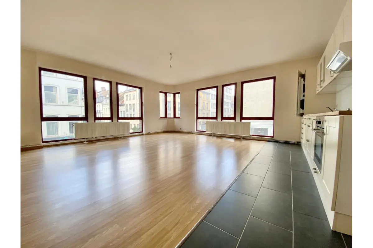 Appartement à louer à Saint-Gilles 1060 1400.00€ 2 chambres 115.00m² - annonce 663736
