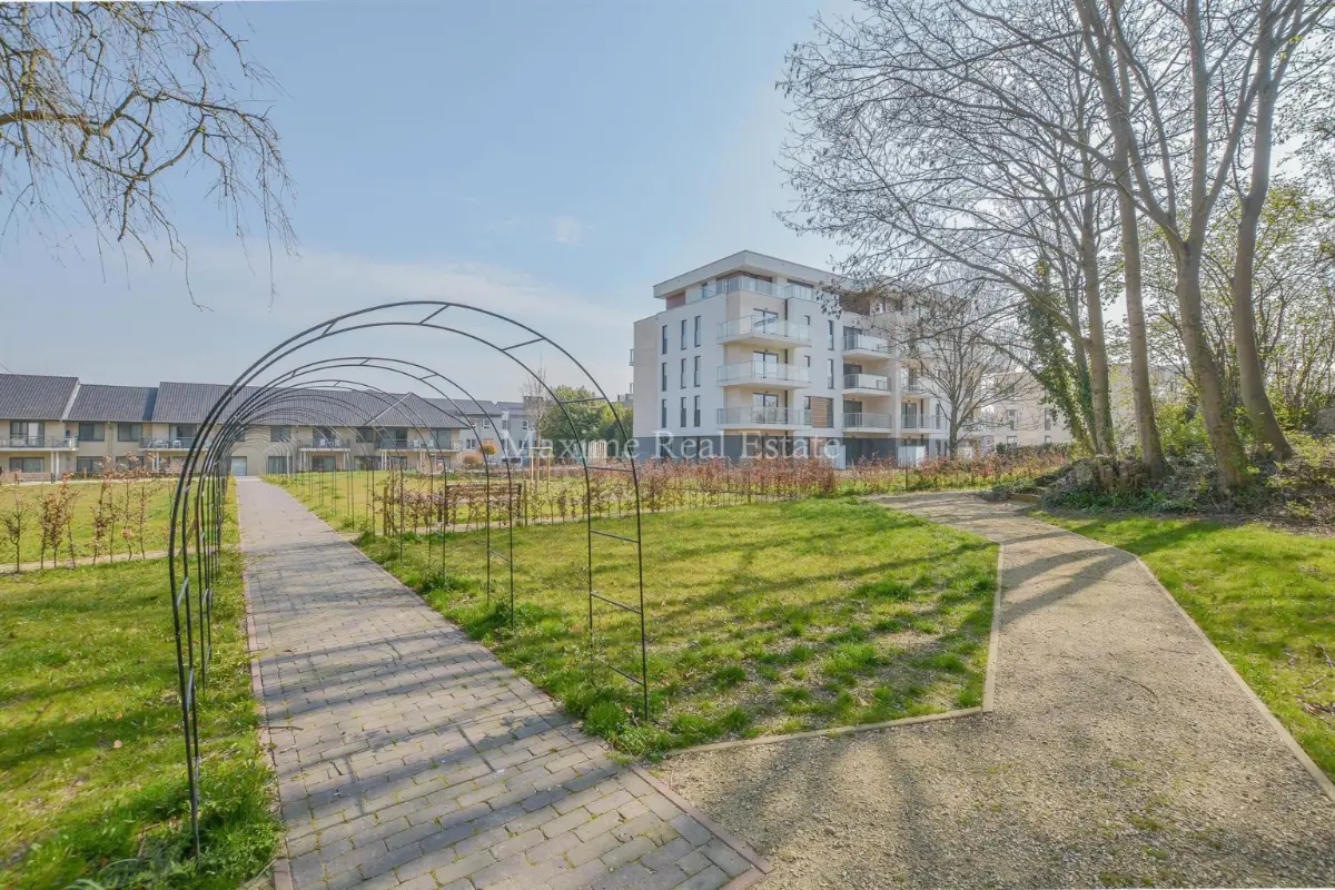 Appartement te  in Wezembeek-Oppem 1970 1350.00€ 2 slaapkamers 98.00m² - Zoekertje 664027