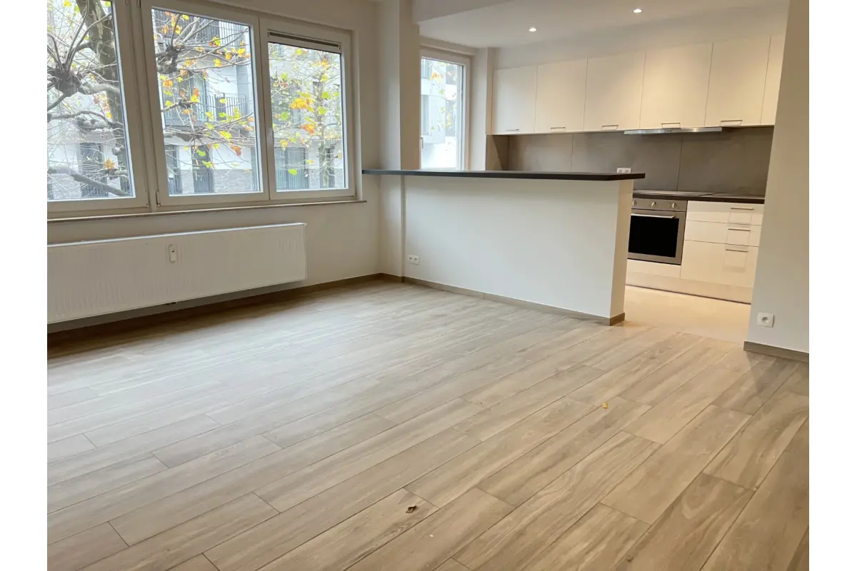 Appartement te  huur in Schaarbeek 1030 1150.00€ 2 slaapkamers 75.00m² - Zoekertje 663710