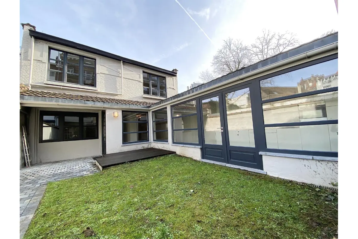 Benedenverdieping te  huur in Brussel 1000 2250.00€ 3 slaapkamers 140.00m² - Zoekertje 664051