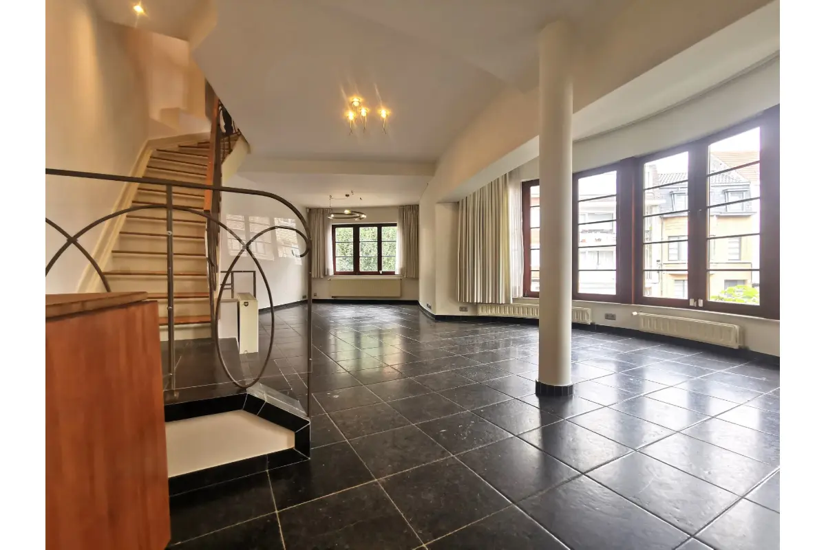 Maison à louer à Woluwe-Saint-Lambert 1200 2990.00€ 4 chambres 305.00m² - annonce 664015