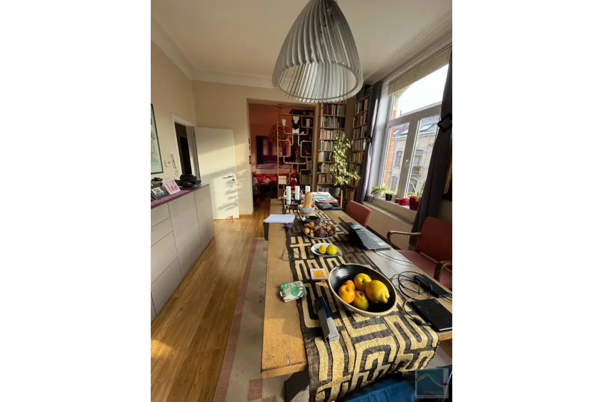 Appartement te  huur in Etterbeek 1040 2200.00€  slaapkamers 160.00m² - Zoekertje 663486