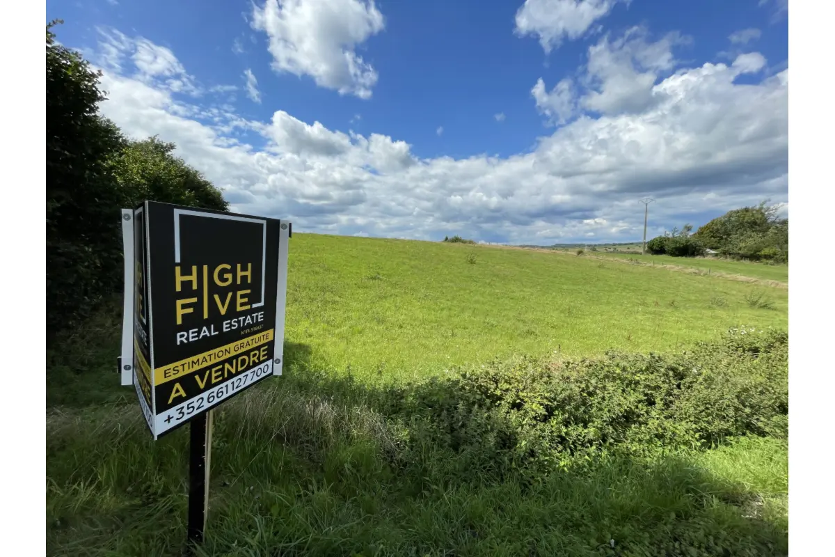 Grond te  koop in Musson 6750 350000.00€  slaapkamers m² - Zoekertje 663565