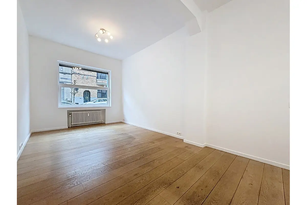 Appartement à louer à Ixelles 1050 1200.00€ 1 chambres 61.00m² - annonce 664842