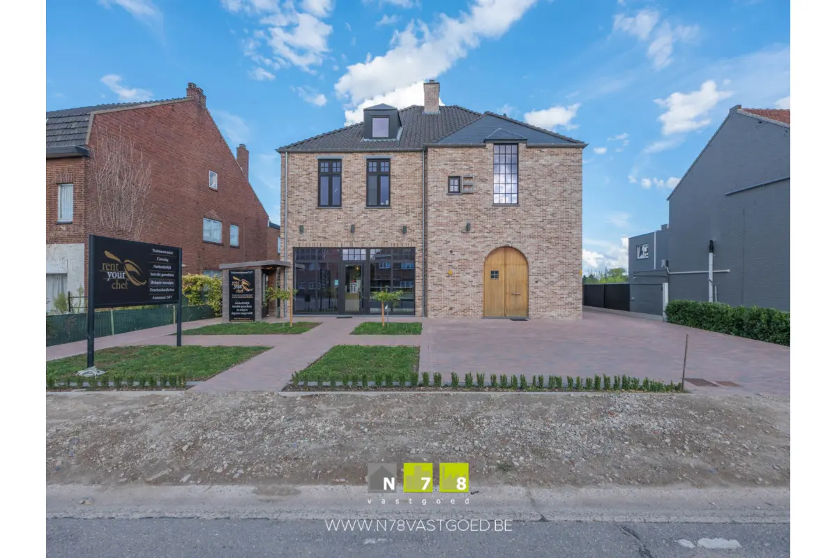 Commerce à vendre à Dilsen-Stokkem 3650 475000.00€  chambres 175.00m² - annonce 664728