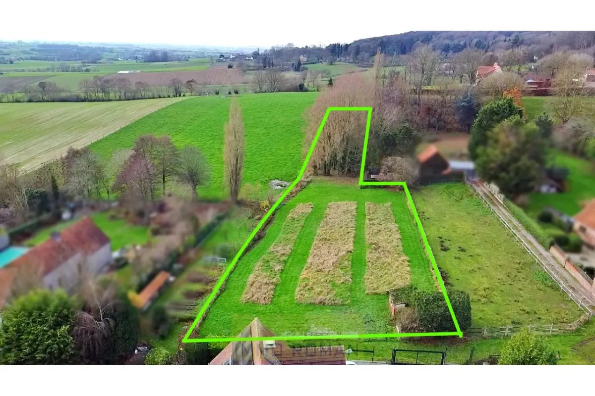 Appartementsgebouw te  koop in Amougies 7750 310000.00€  slaapkamers m² - Zoekertje 664576