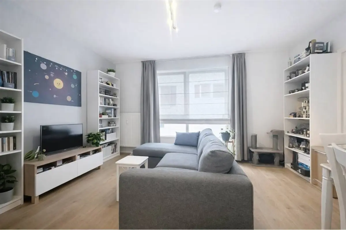 Appartement à louer à Woluwe-Saint-Lambert 1200 900.00€ 1 chambres 50.00m² - annonce 665265