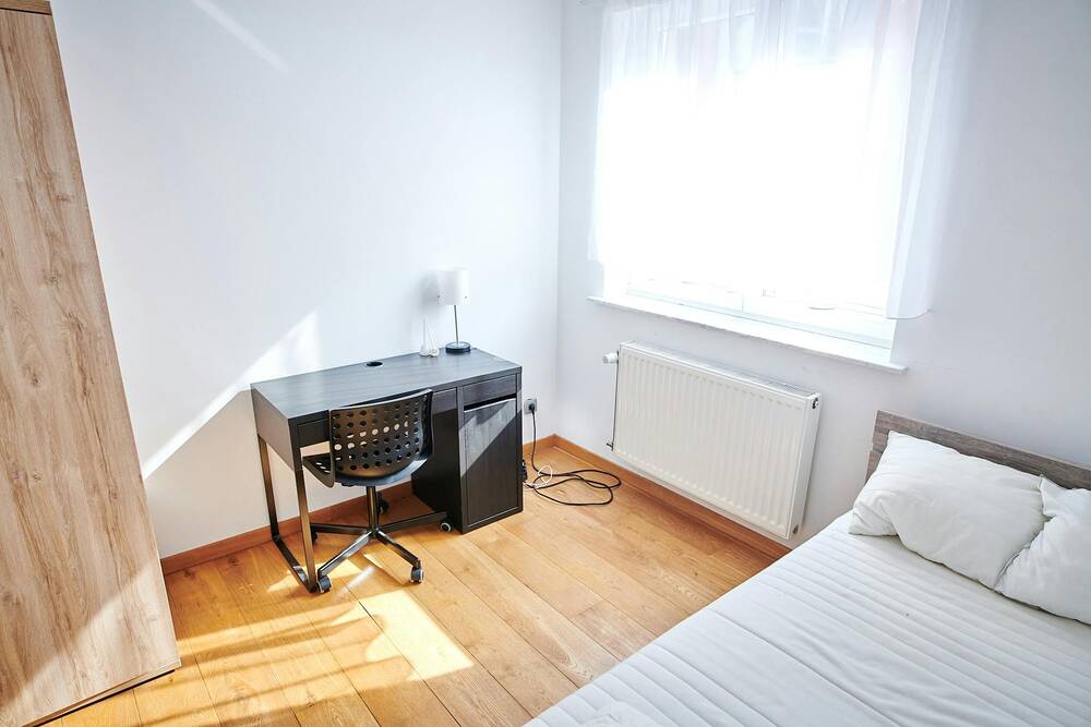 Appartement te  huur in Vorst 1190 450.00€ 1 slaapkamers 200.00m² - Zoekertje 665539