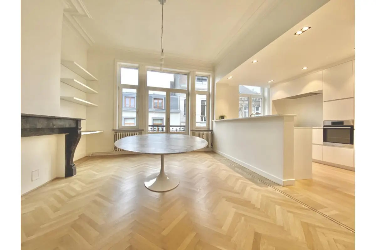 Appartement à louer à Ixelles 1050 1600.00€ 2 chambres 116.00m² - annonce 665469