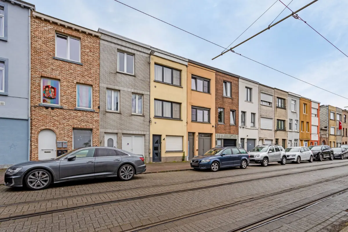 Maison à vendre à Deurne 2100 345000.00€ 7 chambres 190.00m² - annonce 665626