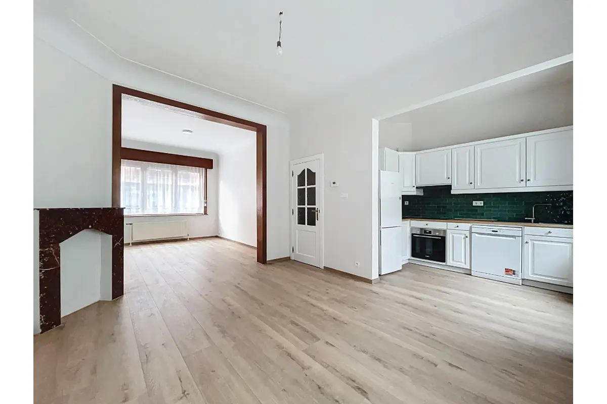 Huis te  huur in Ukkel 1180 2450.00€ 3 slaapkamers 149.00m² - Zoekertje 666193