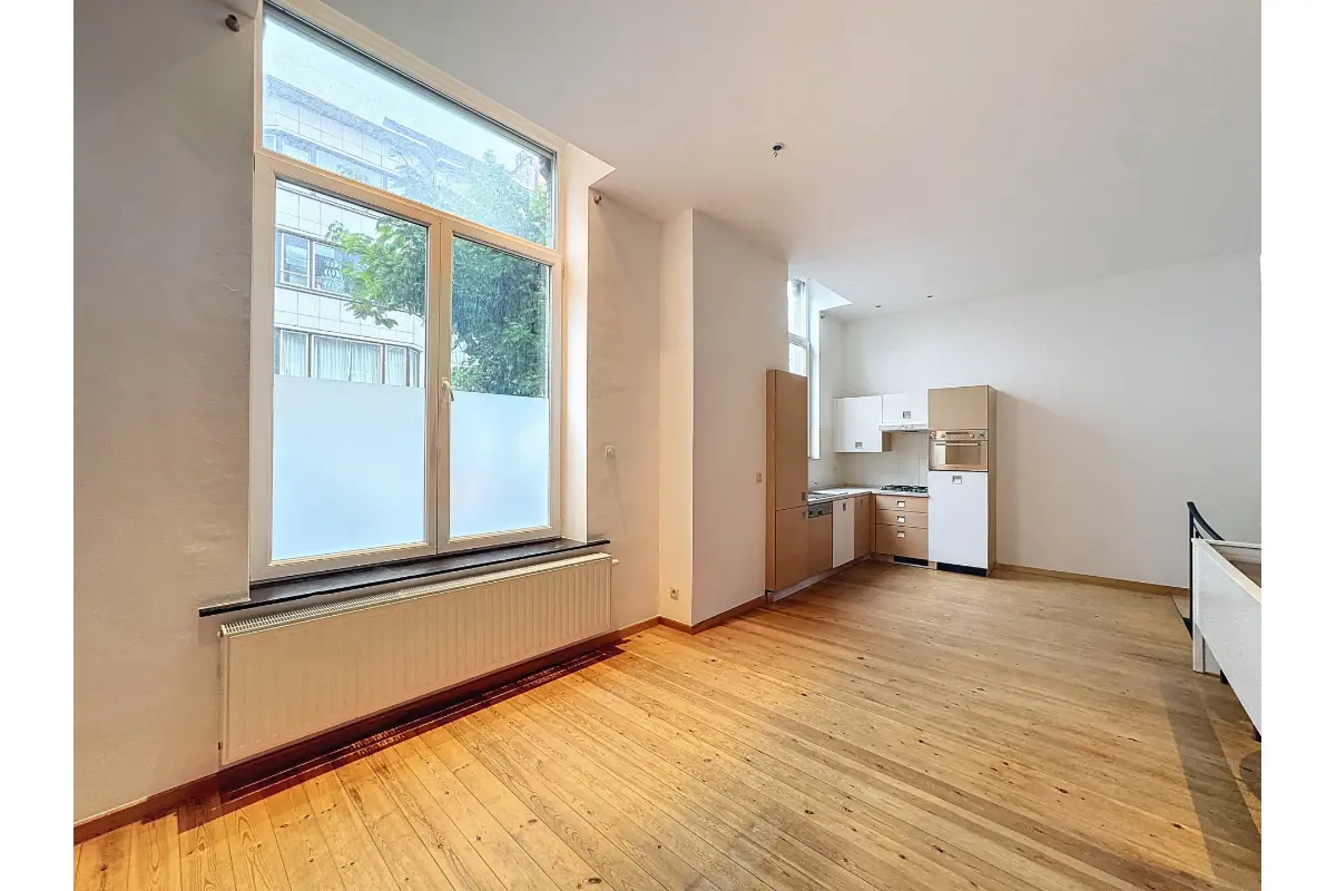 Appartement à louer à Woluwe-Saint-Lambert 1200 1190.00€ 1 chambres 135.00m² - annonce 665940