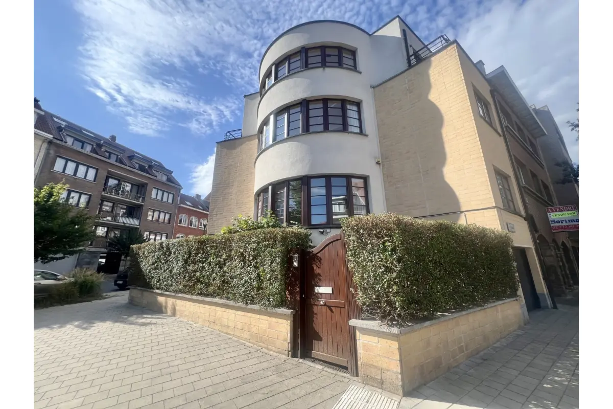 Maison à louer à Woluwe-Saint-Lambert 1200 2990.00€ 4 chambres 315.00m² - annonce 665992