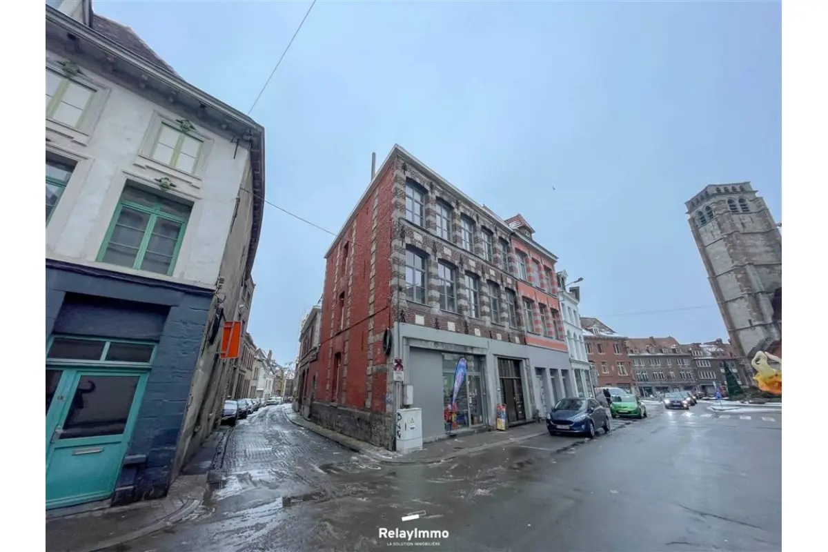 Appartementsgebouw te  koop in Doornik 7500 295000.00€ 2 slaapkamers 229.00m² - Zoekertje 666205